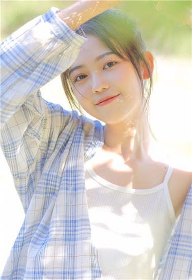 草莓榴莲向日葵秋葵香蕉绿巨人安卓破解版 V14.41